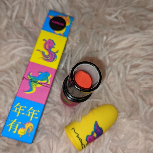 (NEW) MAC Cosmetics Powder Kiss Lipstick -Playing Koi - Picture 1 of 4
